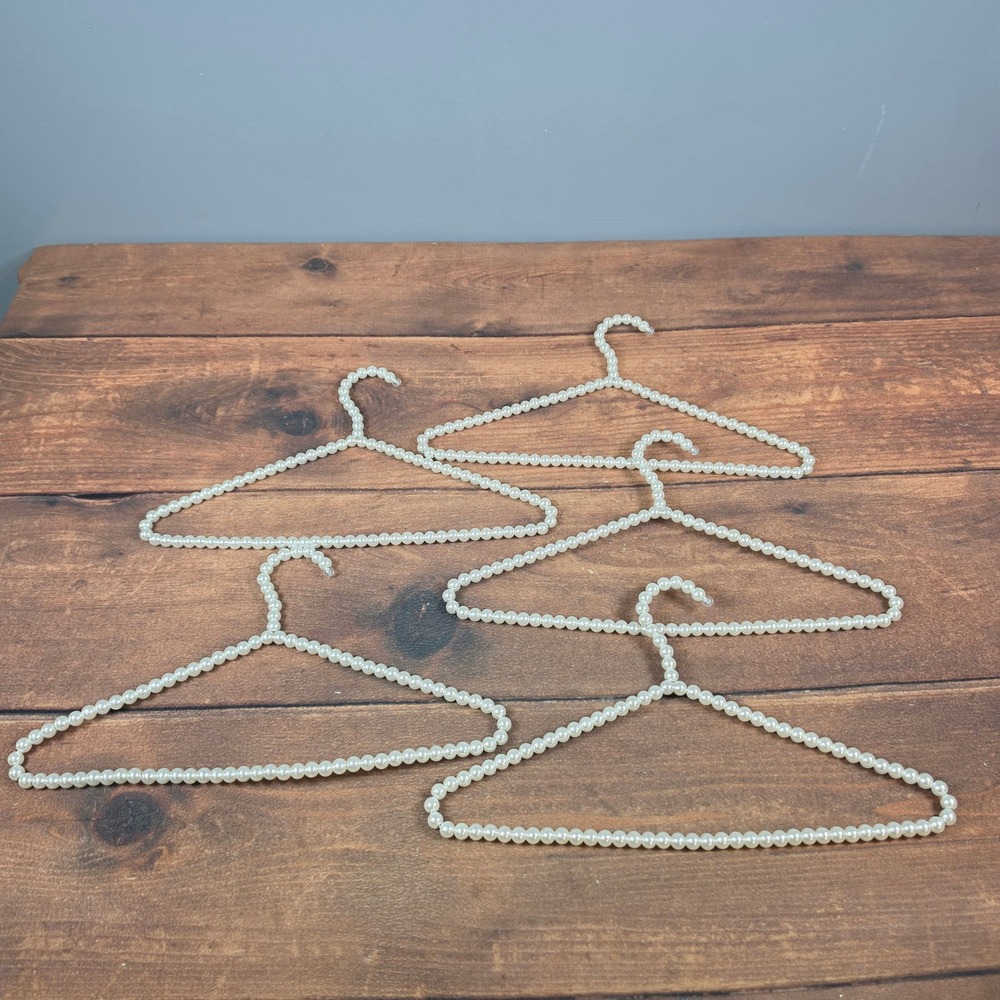 Faux Pearl Hangers Adult OS White Good Set of 5 Beaded Boutique Decor